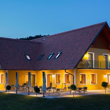 Ratsch an der Weinstraße Weingut-Gaestezimmer Uhl المظهر الخارجي الصورة
