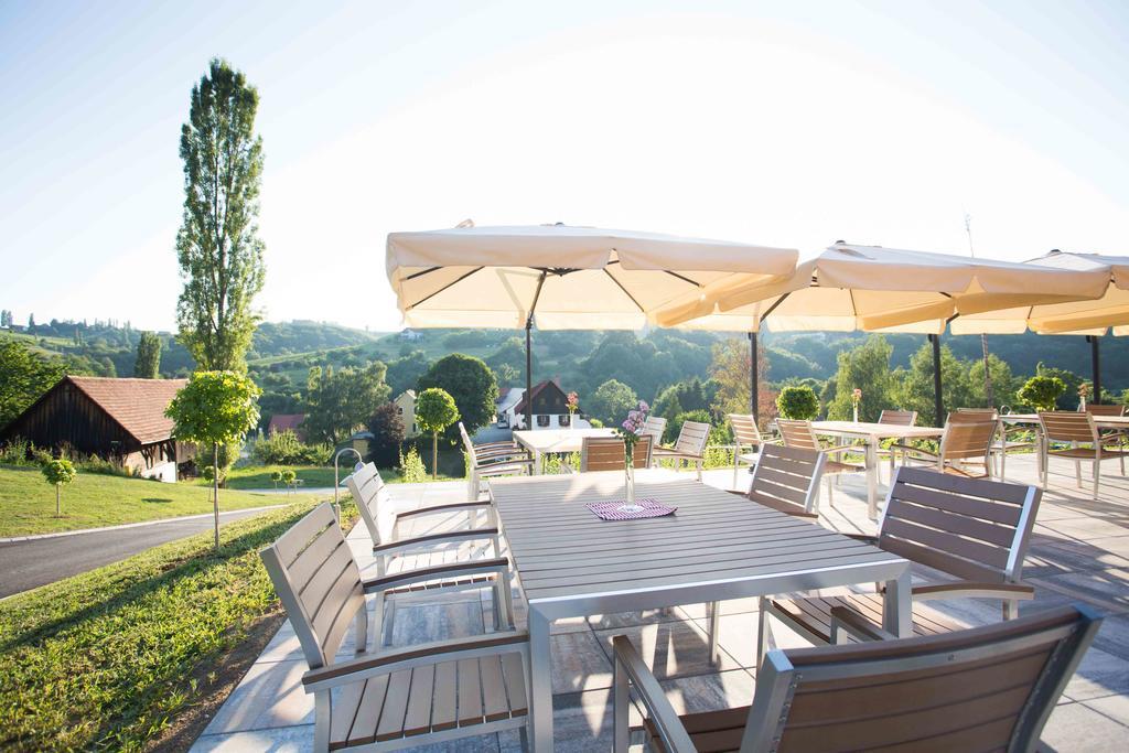 Ratsch an der Weinstraße Weingut-Gaestezimmer Uhl المظهر الخارجي الصورة